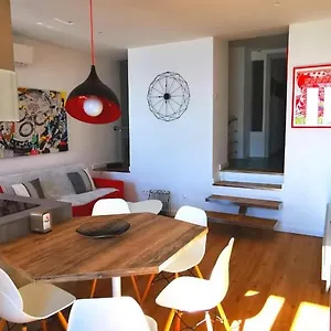 https://magnifique-duplex-vue-mer.fr-provencehotel.com